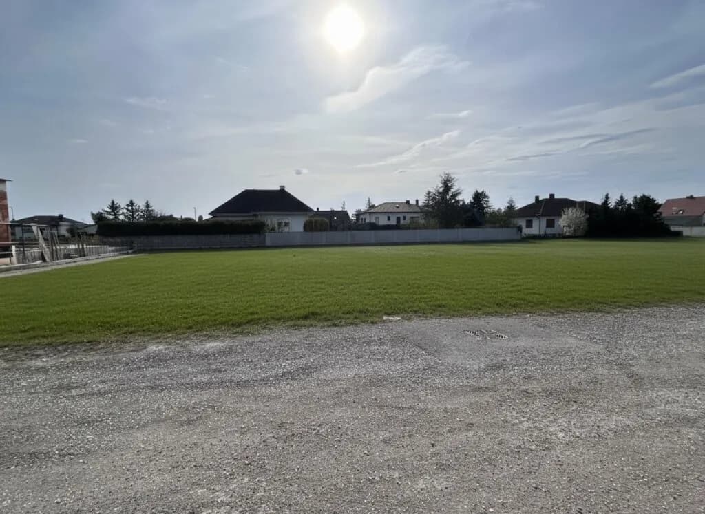 Grundstück kaufen in Neusiedl am See – 911 m², € 355.290 – Bild 2 von 4