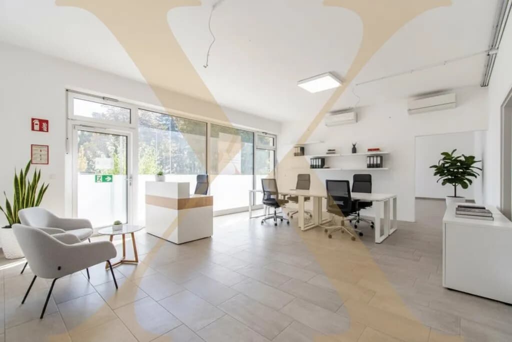 Gewerbeimmobilie mieten in Steyr – 107 m², € 998