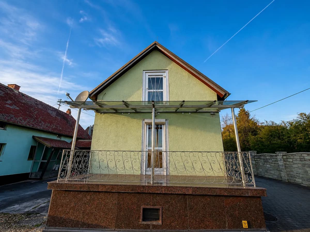 2-Zimmer-Haus mieten in Weiz – 90 m², € 998 – Bild 2 von 3