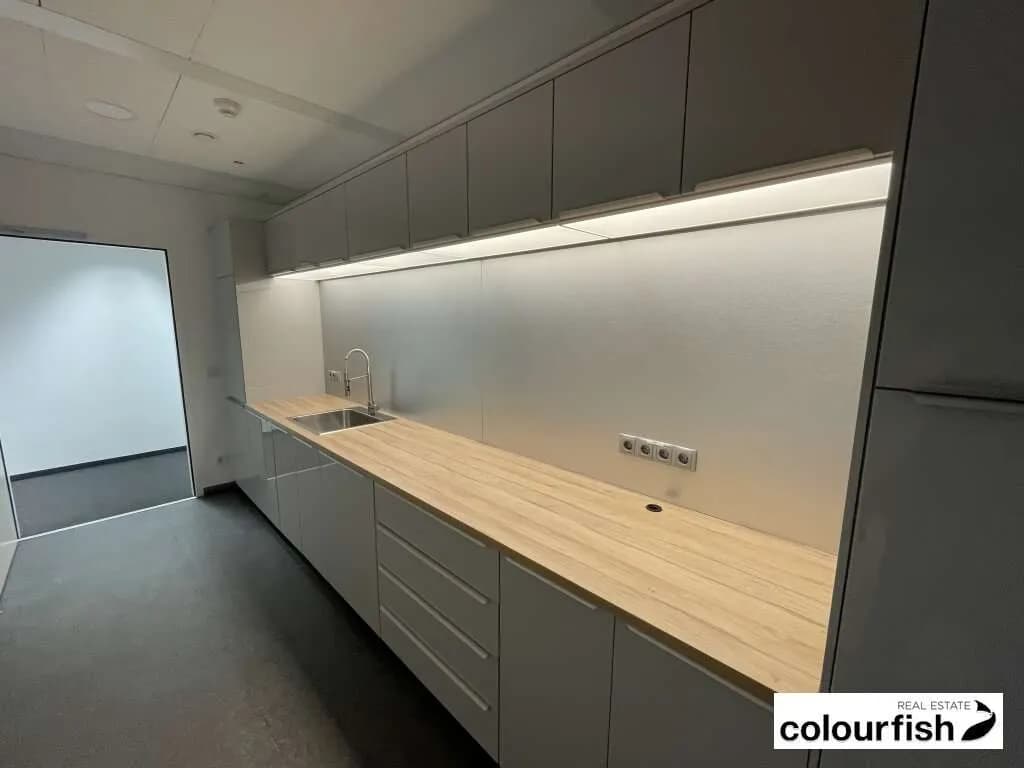Gewerbeimmobilie mieten in Wien – 552 m², € 10.882 – Bild 9 von 12