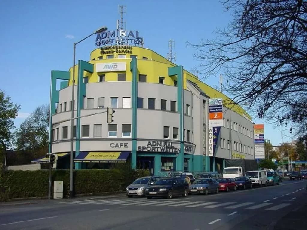 7-Zimmer-Gewerbeimmobilie mieten in Graz – 263,05 m², € 4.012