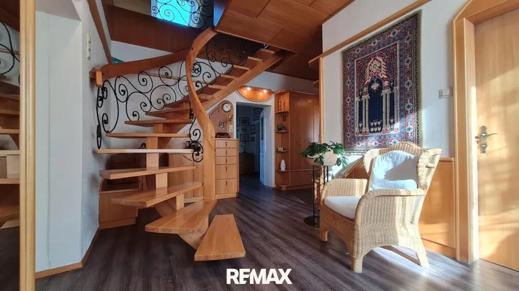 8-Zimmer-Haus kaufen in Leoben – 264 m², € 449.000 – Bild 3 von 31