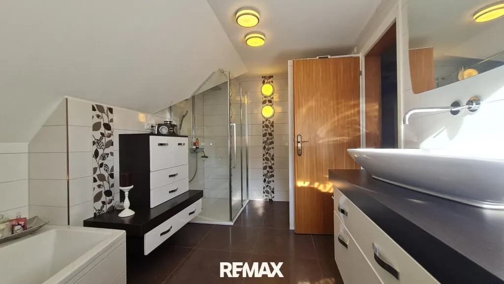 8-Zimmer-Haus kaufen in Leoben – 264 m², € 449.000 – Bild 12 von 31