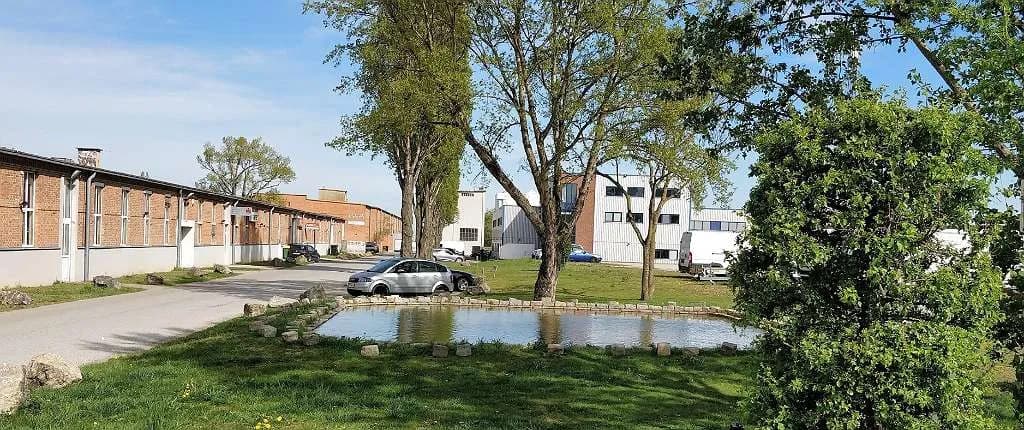 Gewerbeimmobilie mieten in Wien – 1 250 m², € 11.712