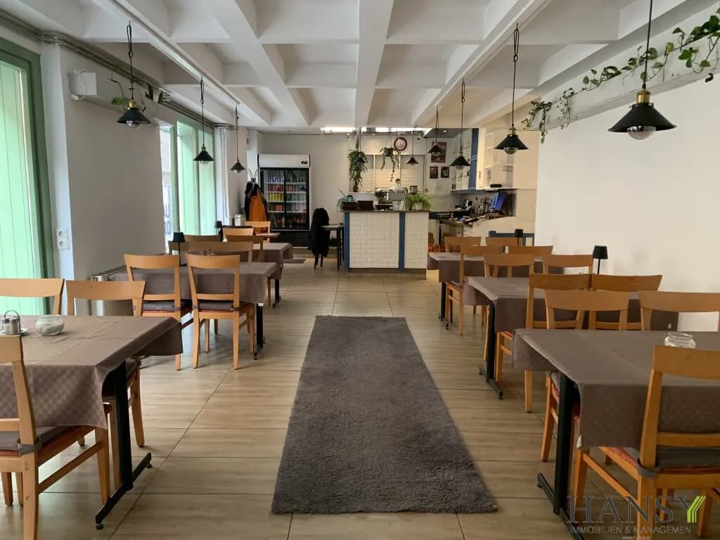 Gewerbeimmobilie mieten in Wien – 210 m², € 1.870