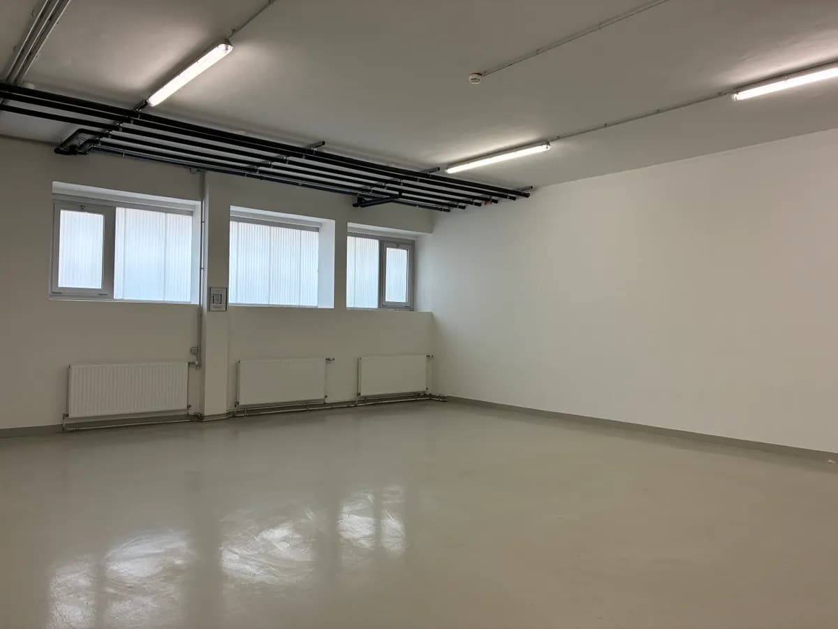 Gewerbeimmobilie mieten in Linz Land – 65 m², € 455 – Bild 2 von 13