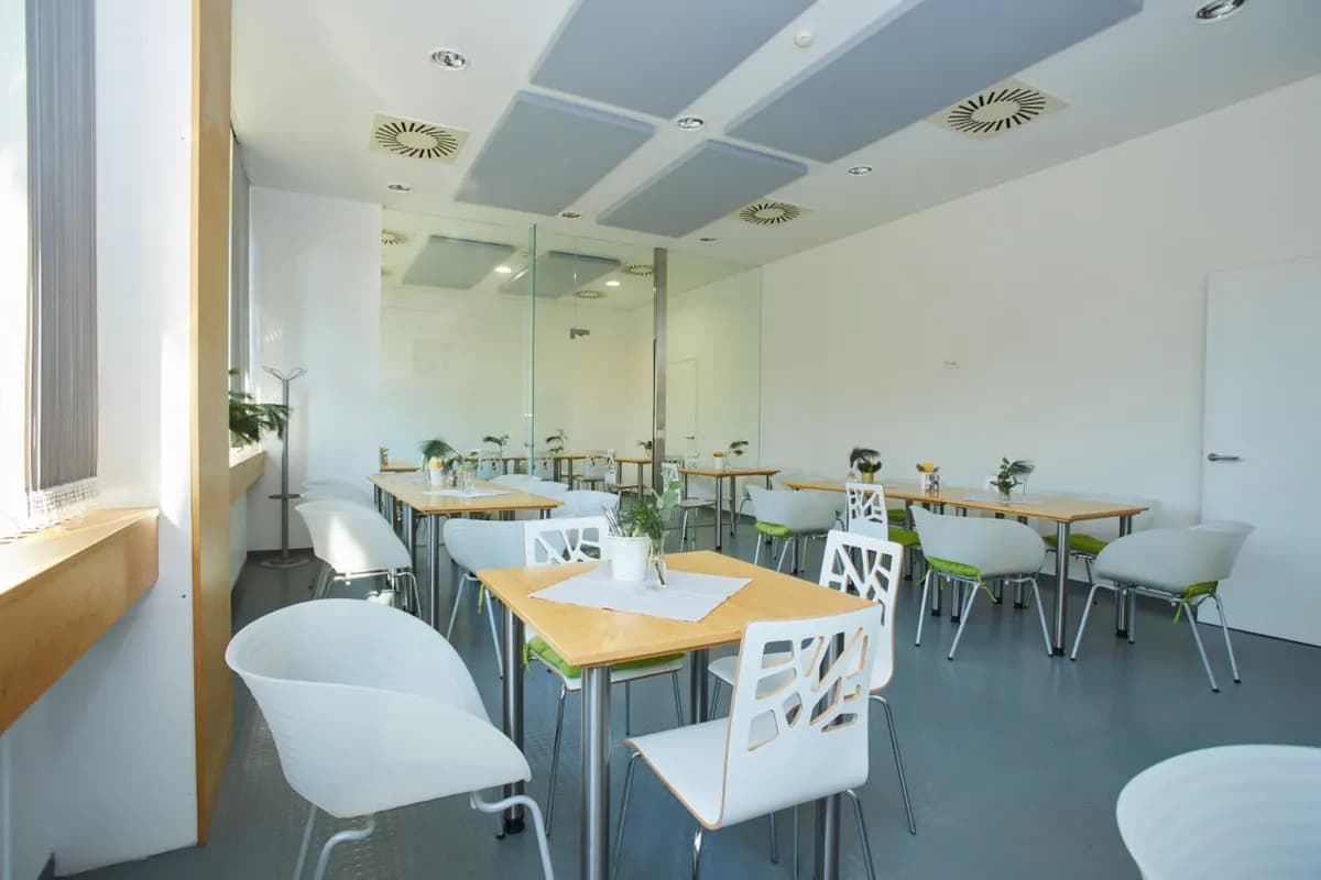 Gewerbeimmobilie mieten in Linz Land – 65 m², € 455 – Bild 6 von 13