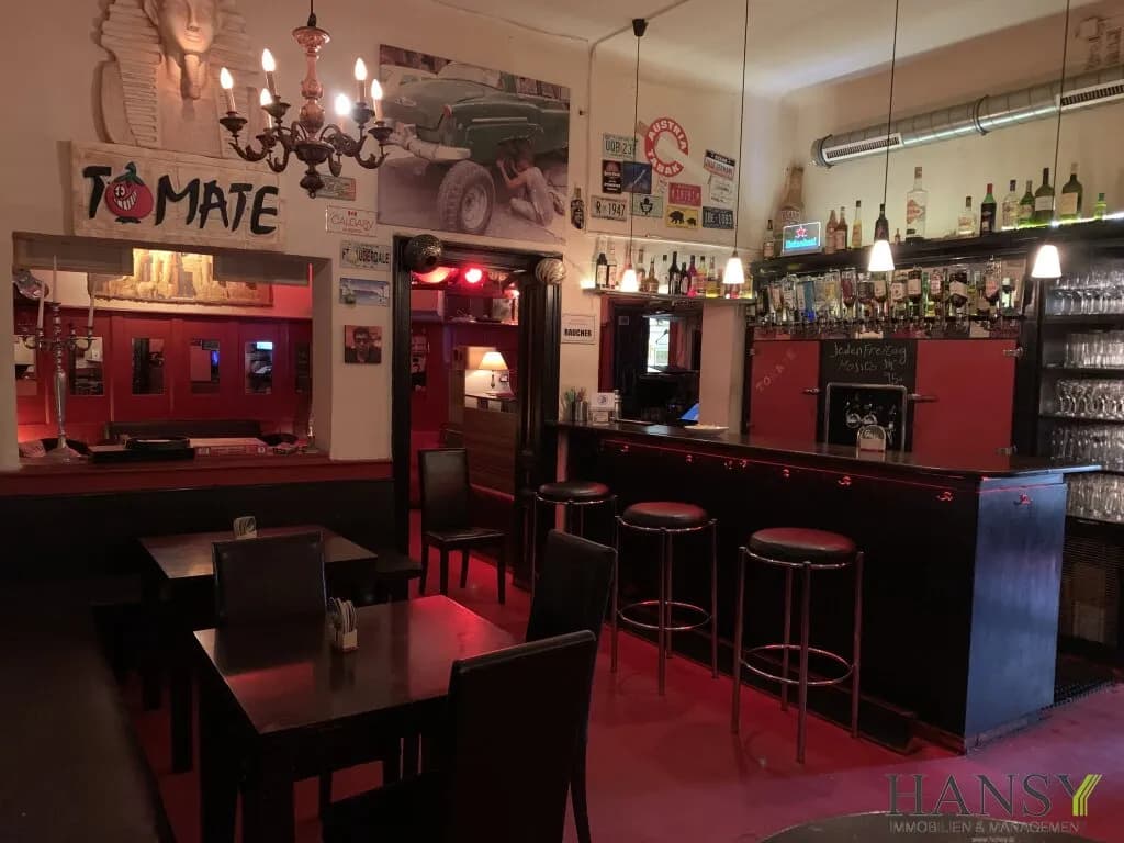 Gewerbeimmobilie mieten in Baden – 180 m², € 2.211