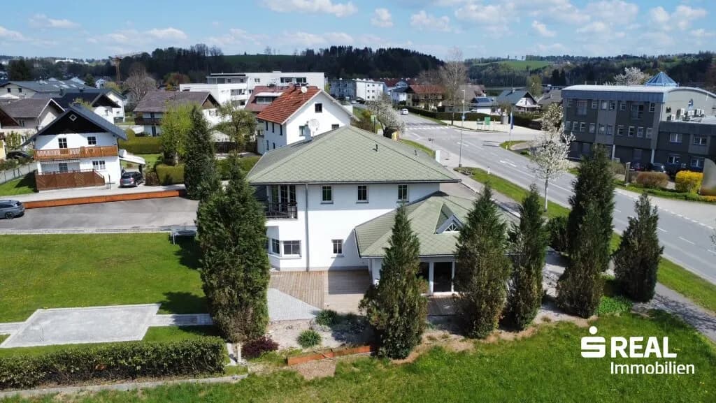 Gewerbeimmobilie kaufen in Vöcklabruck – 224 m², € 645.000 – Bild 2 von 25