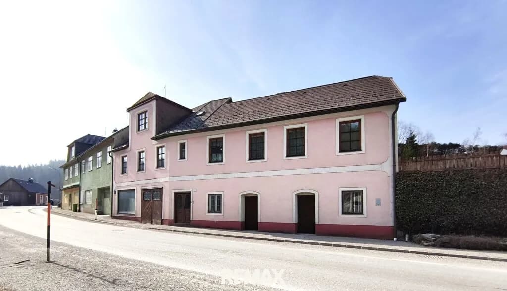 Gewerbeimmobilie kaufen in Zwettl – 180 m², € 89.000
