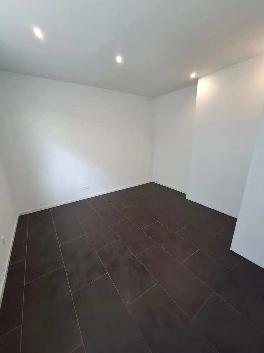 1-Zimmer-Gewerbeimmobilie mieten in Graz – 14 m², € 450 – Bild 2 von 6