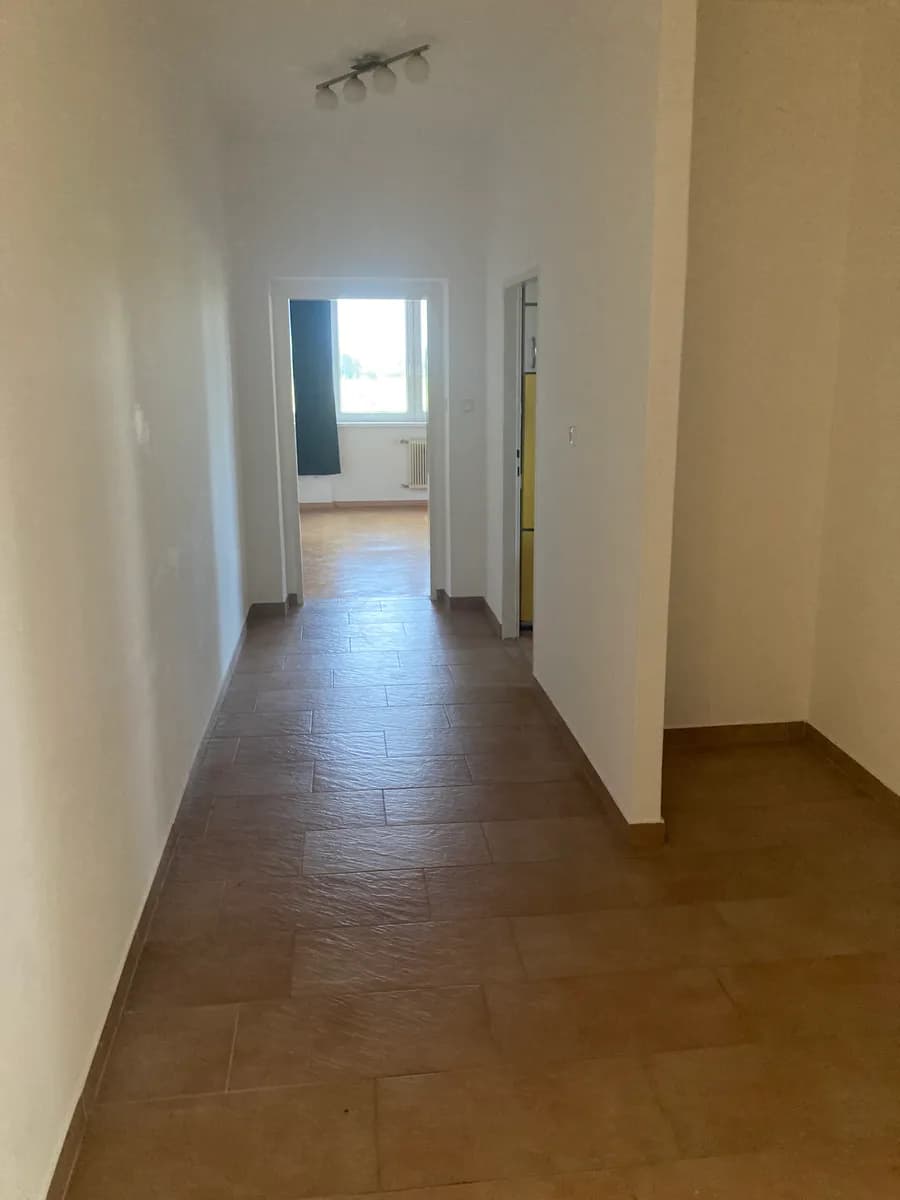 2-Zimmer-Wohnung mieten in Linz – 50 m², € 849 – Bild 12 von 12