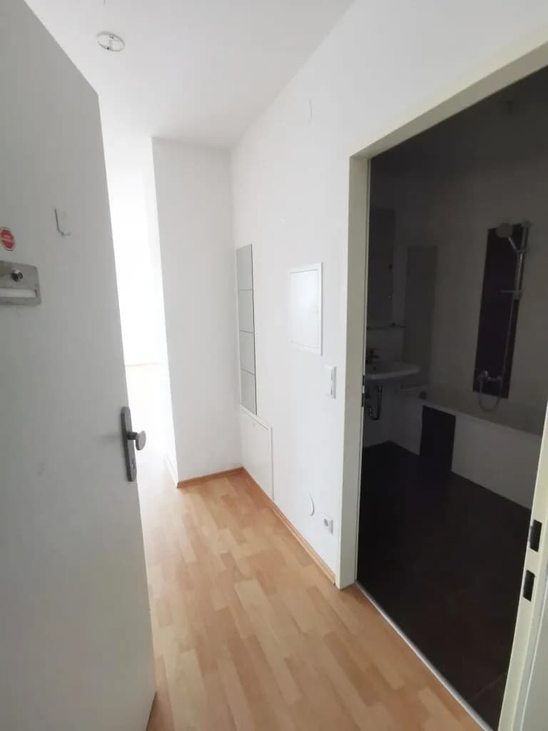 2-Zimmer-Wohnung mieten in Wien – 85 m², € 1.150