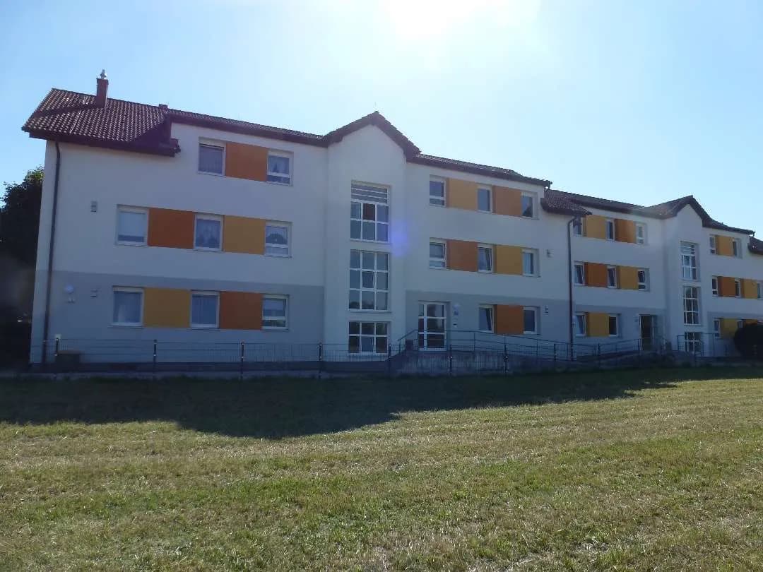 3-Zimmer-Wohnung mieten in Vöcklabruck – 81,86 m², € 922 – Bild 2 von 2