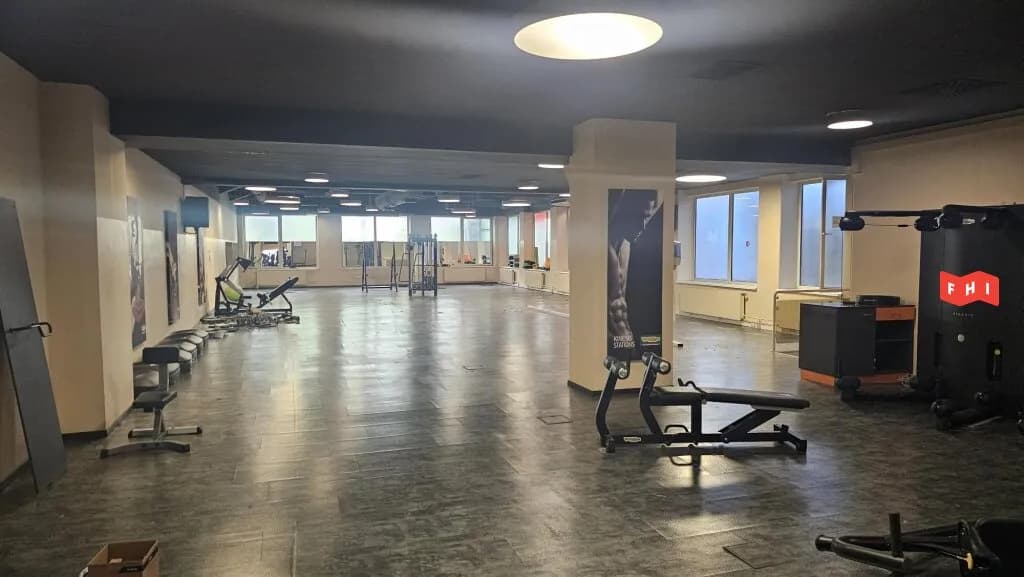 Gewerbeimmobilie mieten in Wien – 601 m², € 10.000 – Bild 2 von 21