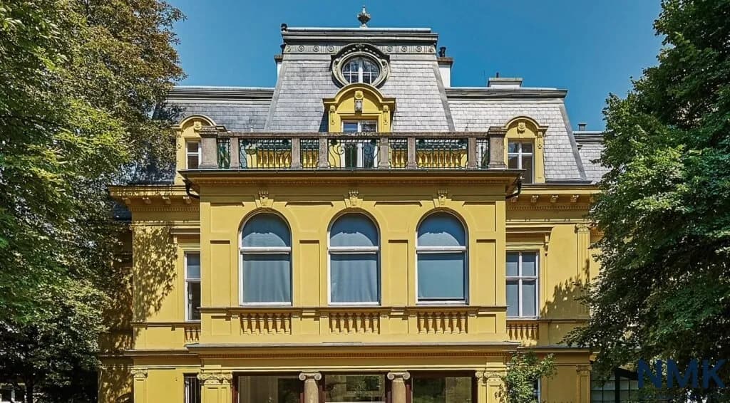 8-Zimmer-Wohnung mieten in Wien – 250 m², € 4.983