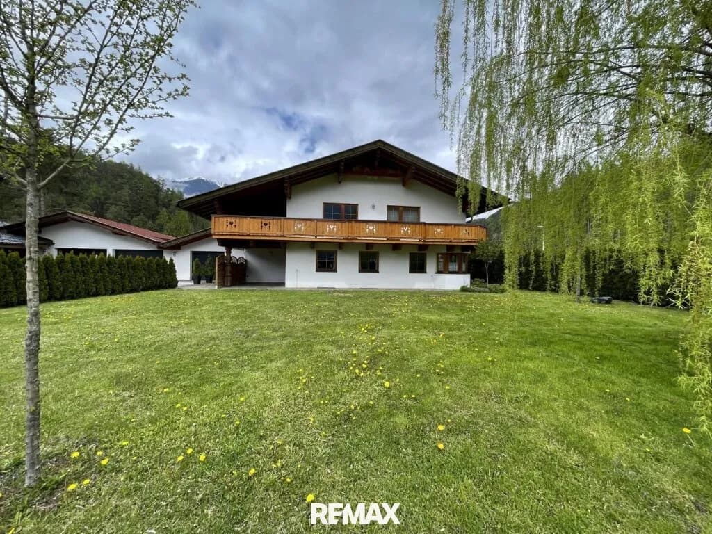 6-Zimmer-Haus mieten in Imst – 200 m², € 1.870 – Bild 2 von 13