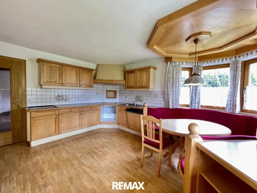 6-Zimmer-Haus mieten in Imst – 200 m², € 1.870 – Bild 5 von 13