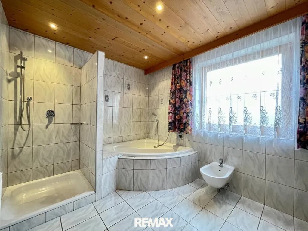 6-Zimmer-Haus mieten in Imst – 200 m², € 1.870 – Bild 6 von 13