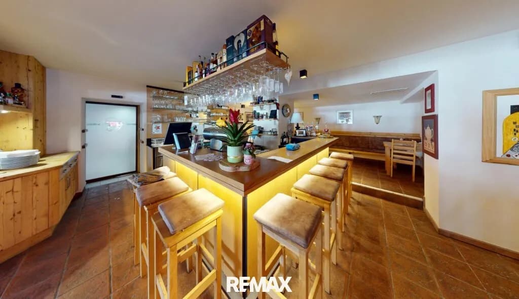 Gewerbeimmobilie kaufen in Imst – 403 m², € 980.000 – Bild 2 von 17