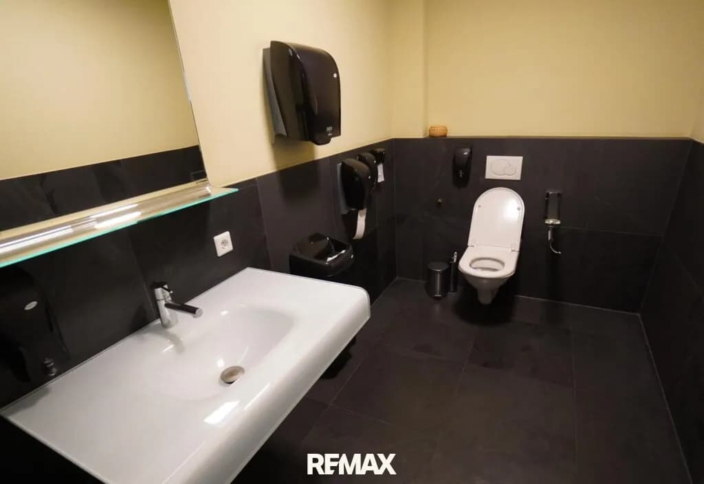 18-Zimmer-Gewerbeimmobilie kaufen in Imst – 935 m², € 815.000 – Bild 12 von 15
