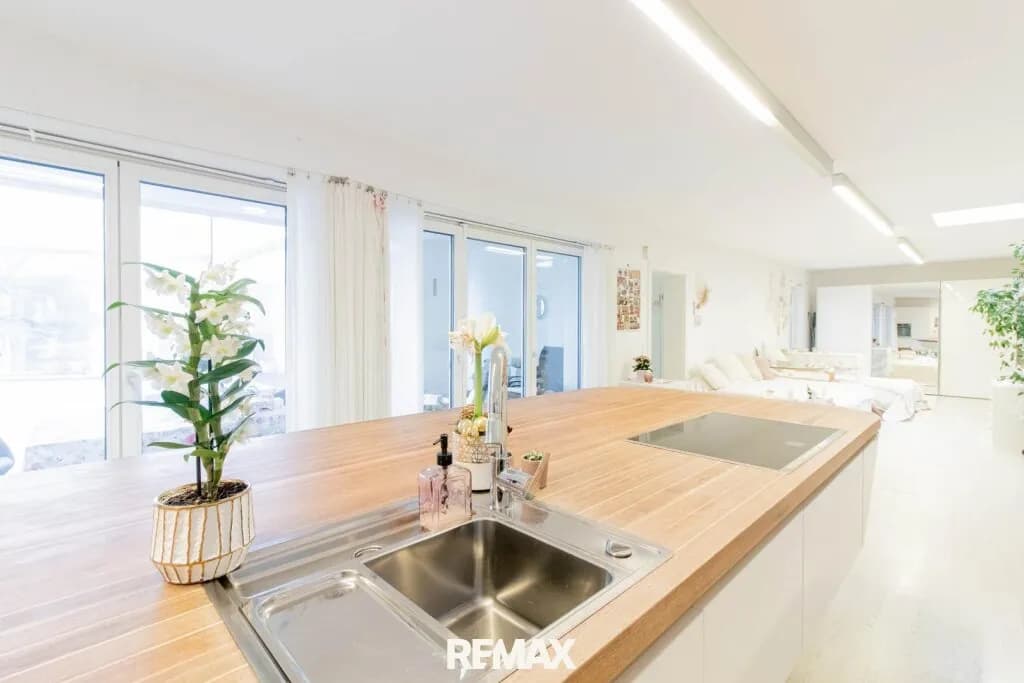 8-Zimmer-Haus kaufen in Wels – 262 m², € 720.000 – Bild 3 von 24