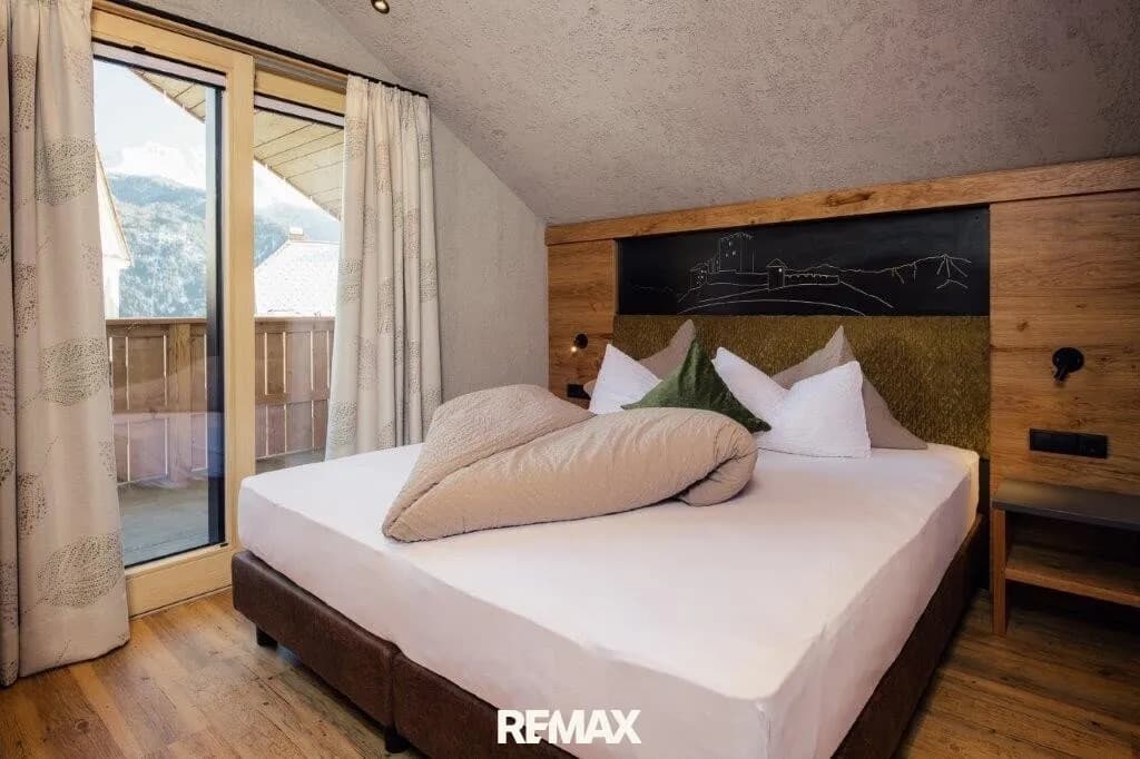 5-Zimmer-Haus kaufen in Landeck – 178 m², € 1.350.000 – Bild 9 von 10