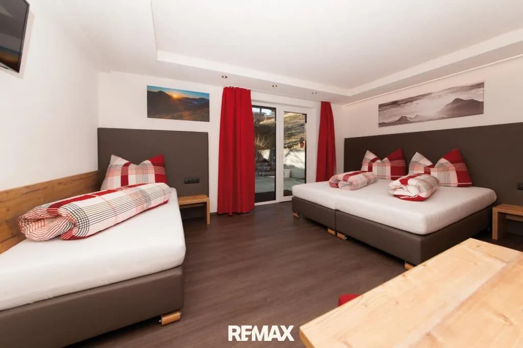 8-Zimmer-Gewerbeimmobilie kaufen in Landeck – 380 m² – Bild 3 von 7