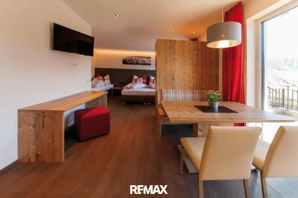 8-Zimmer-Gewerbeimmobilie kaufen in Landeck – 380 m² – Bild 6 von 7