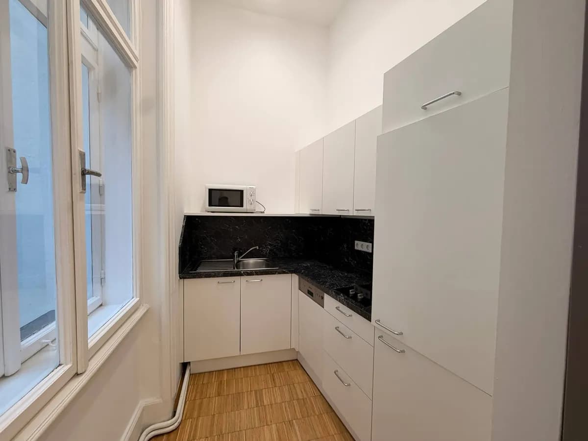 Gewerbeimmobilie mieten in Wien – 189 m², € 2.700 – Bild 10 von 12