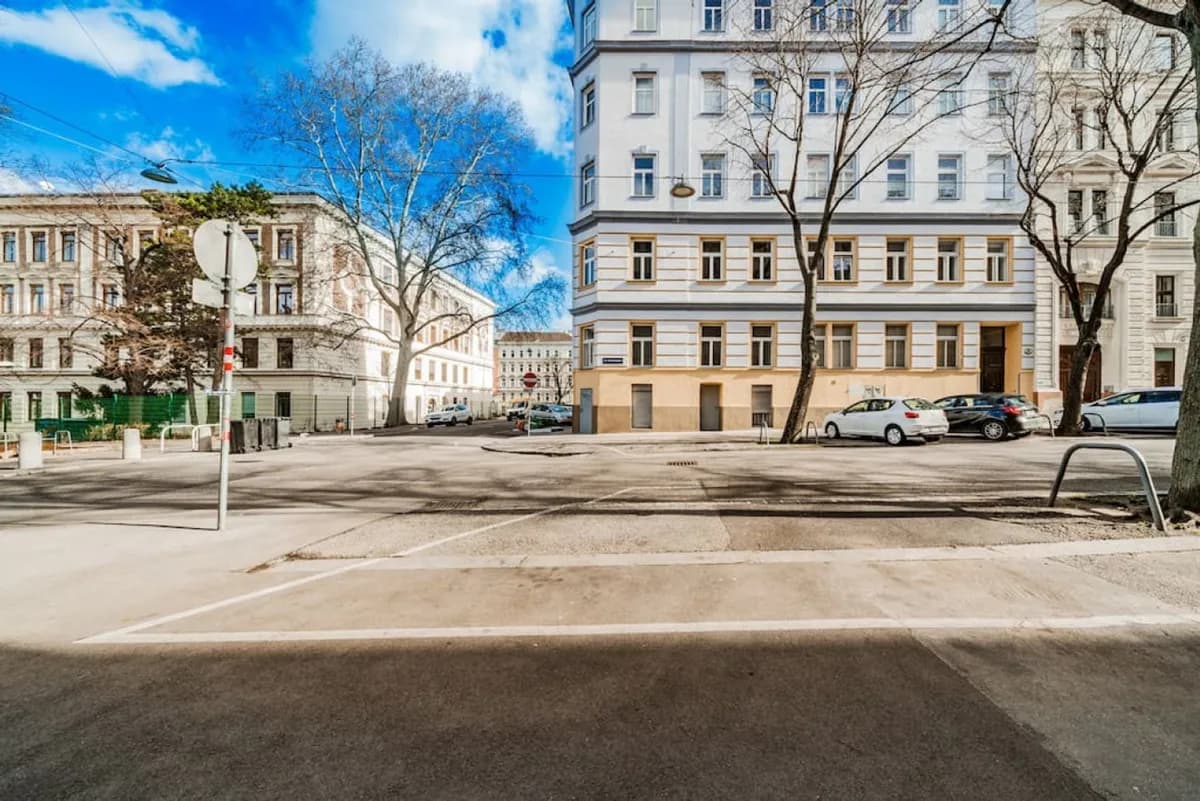 4-Zimmer-Wohnung mieten in Wien – 240 m², € 4.935 – Bild 16 von 24