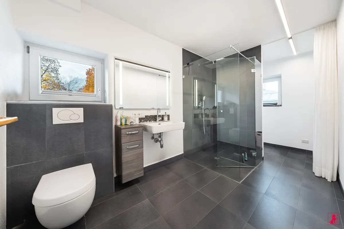 4-Zimmer-Wohnung mieten in Kitzbühel – 130 m², € 2.995 – Bild 18 von 35