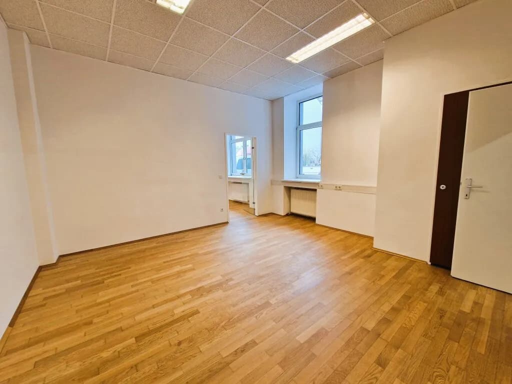4-Zimmer-Gewerbeimmobilie mieten in Wien – 132 m², € 1.782