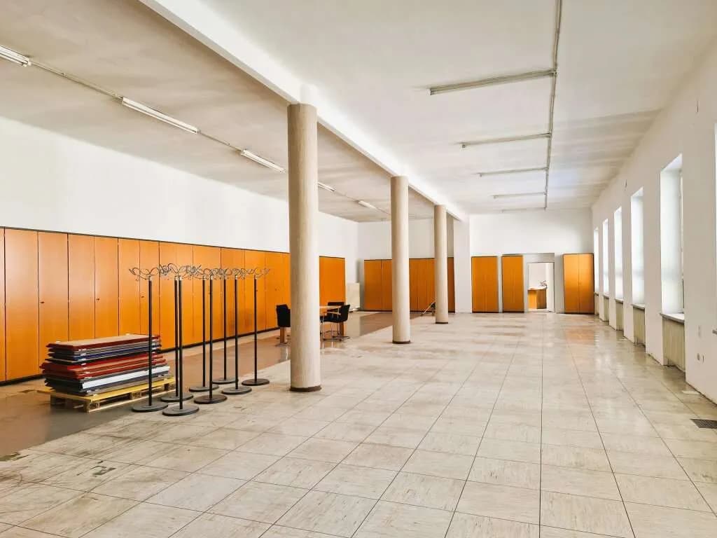 Gewerbeimmobilie mieten in Wien – 350 m², € 4.375