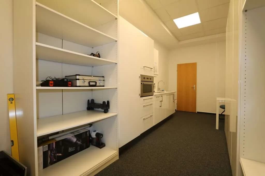 1-Zimmer-Gewerbeimmobilie mieten in Baden – 84,84 m², € 1.415 – Bild 8 von 12