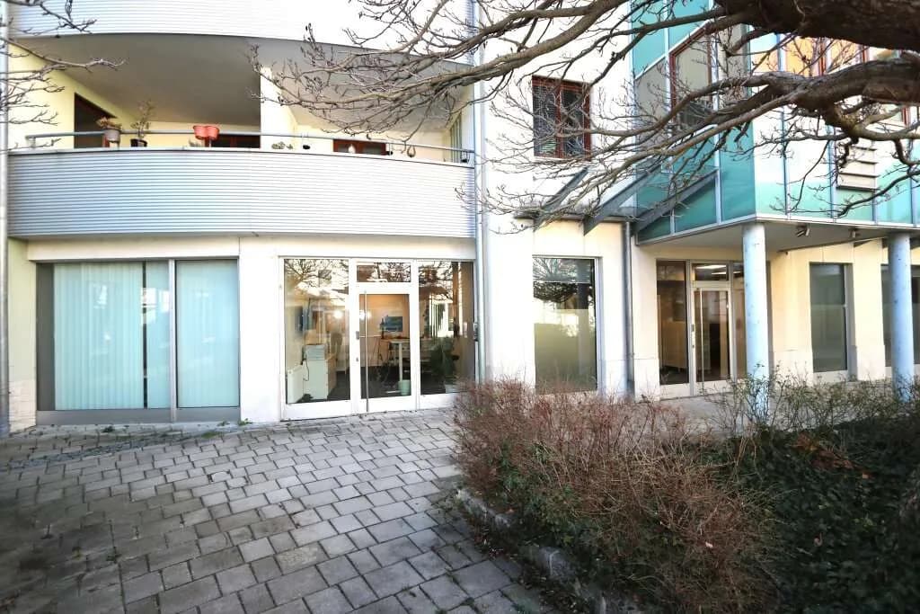 1-Zimmer-Gewerbeimmobilie mieten in Baden – 84,84 m², € 1.415 – Bild 11 von 12