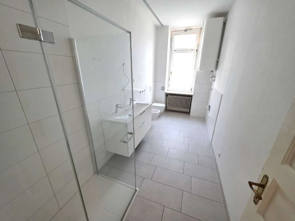 5-Zimmer-Wohnung mieten in Graz – 182 m², € 2.115 – Bild 7 von 11