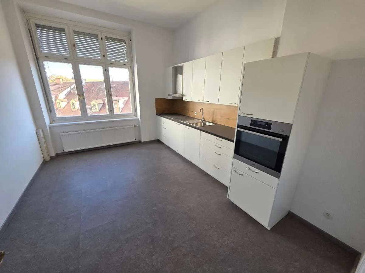 5-Zimmer-Wohnung mieten in Graz – 182 m², € 2.115 – Bild 8 von 11