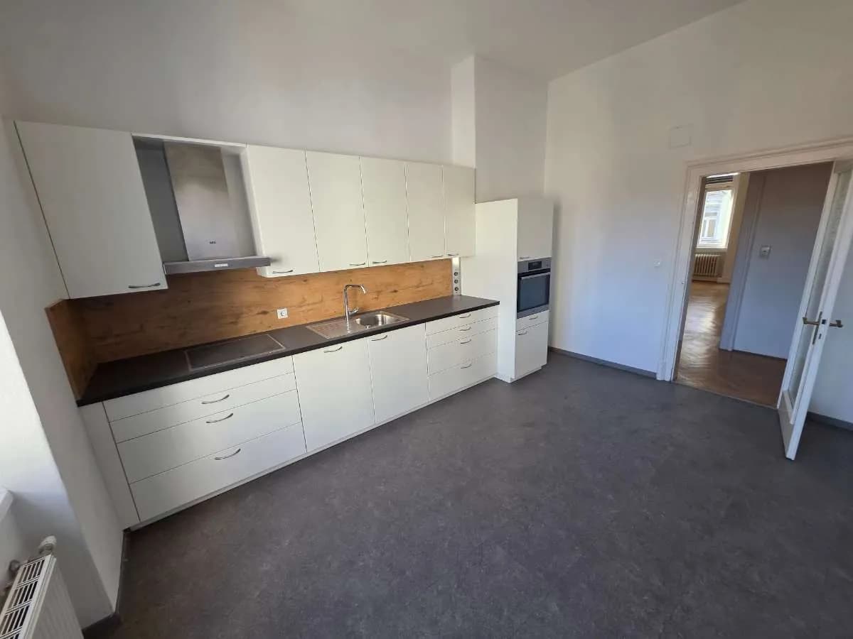 5-Zimmer-Wohnung mieten in Graz – 182 m², € 2.115 – Bild 9 von 11