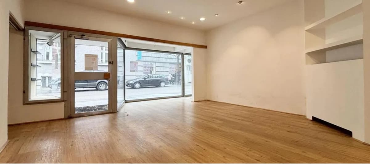 Gewerbeimmobilie mieten in Wels – 76 m², € 872