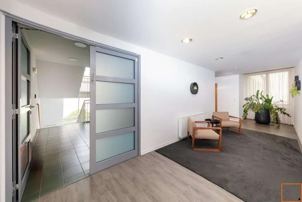 6-Zimmer-Gewerbeimmobilie mieten in Wien – 270 m², € 5.821 – Bild 2 von 5