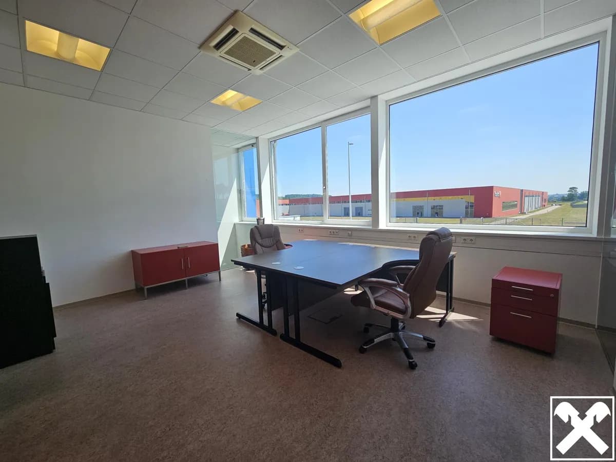Gewerbeimmobilie mieten in Grieskirchen – 70 m², € 990 – Bild 2 von 4