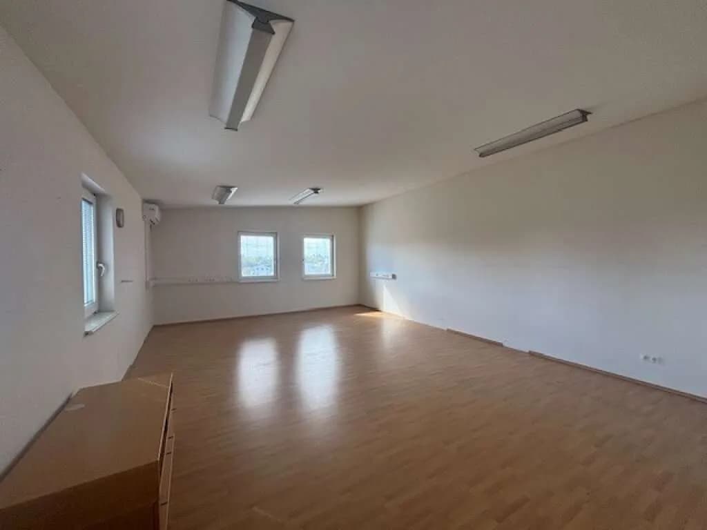 4-Zimmer-Gewerbeimmobilie mieten in Neusiedl am See – 115,29 m², € 2.500 – Bild 4 von 7