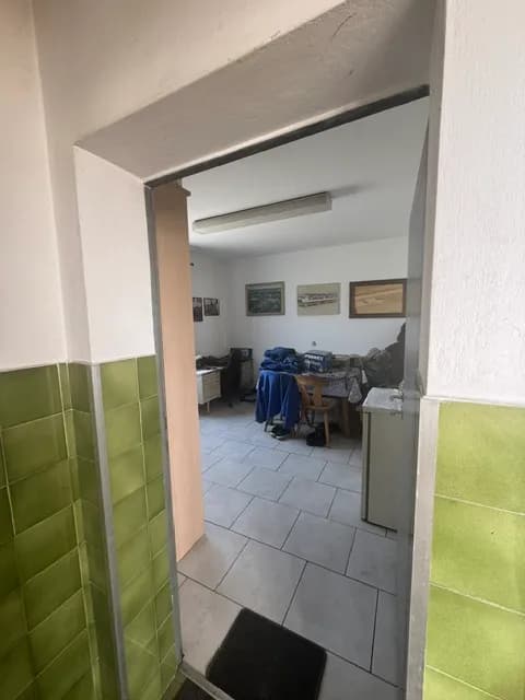 Gewerbeimmobilie mieten in Graz – 550 m², € 2.400 – Bild 4 von 6