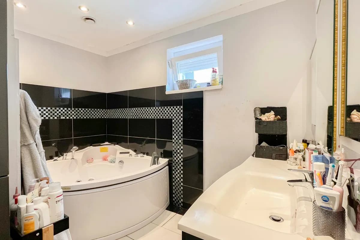 5-Zimmer-Haus kaufen in Wiener Neustadt Land – 213 m², € 499.000 – Bild 12 von 17