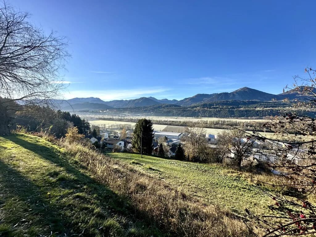 Grundstück kaufen in Villach Land – 1 990 m², € 96.000