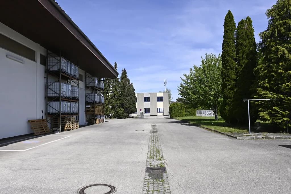Gewerbeimmobilie mieten in Wels – 560 m², € 5.000 – Bild 15 von 60