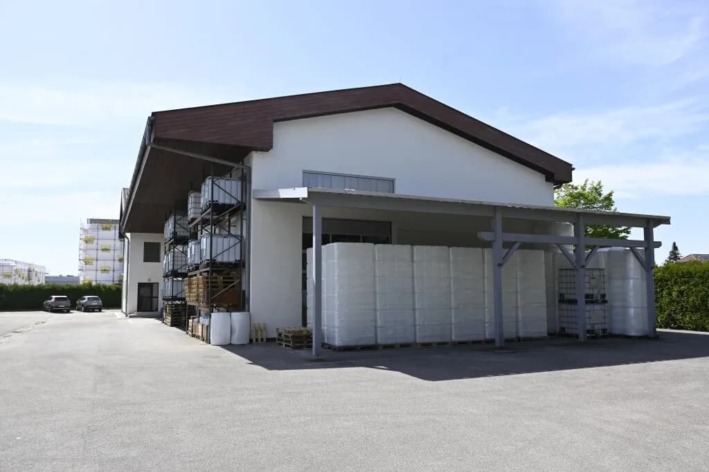 Gewerbeimmobilie mieten in Wels – 560 m², € 5.000 – Bild 16 von 60
