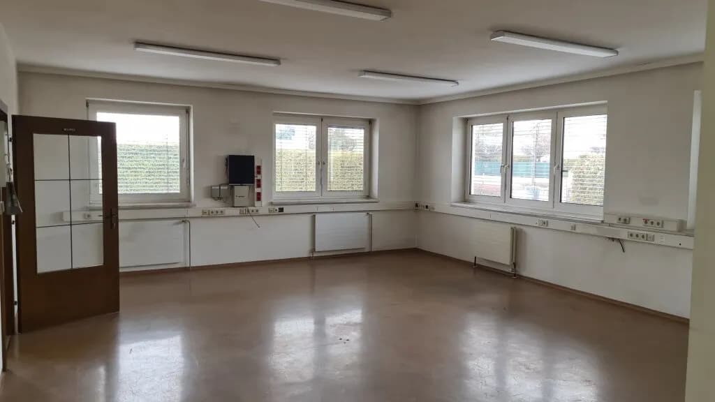 Gewerbeimmobilie mieten in Wels – 560 m², € 5.000 – Bild 33 von 60
