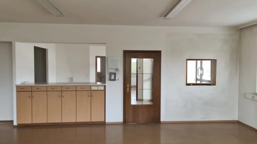 Gewerbeimmobilie mieten in Wels – 560 m², € 5.000 – Bild 35 von 60